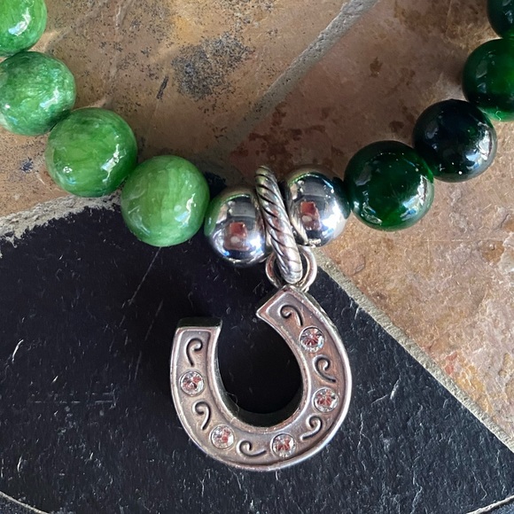 ☘️Beautiful Handmade Bracelet☘️🌈 - Picture 3 of 4